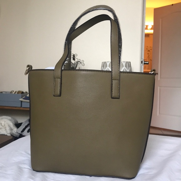 Olive 🫒 Green Handbag - Picture 5 of 9